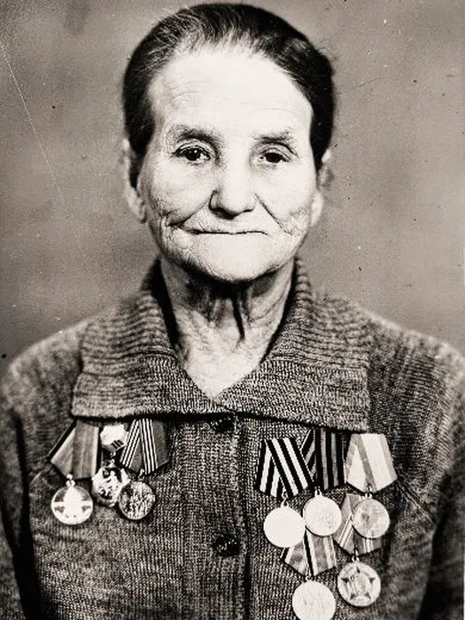 roadheroes_c4_c49bd4c3dde8d1cfc8d3756f4edc1184_crop