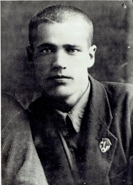 Аксенов Юрий Прохорович