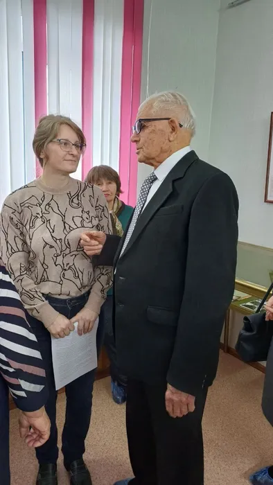 ee1c5a35-d202-448c-9094-265df780f58a